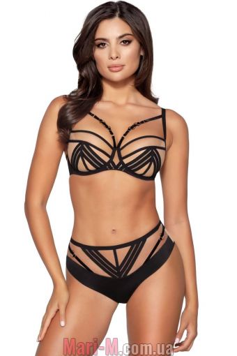  -     Uma Novika Novika     